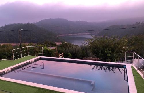 Pombeira House | Relax at Casa do Barco: 4-Star Oceanfront Retreat