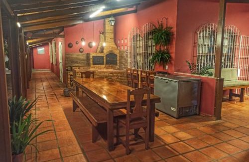 Extensao do Bosque House | Discover Casa do Bosque: 4-Star Retreat with Hot Tub & Pool