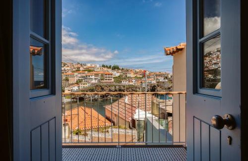 Camara de Lobos Apartment | Cozy Casa do Calhau: 1 Bedroom Getaway for Families