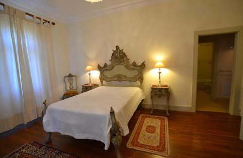 Sao Tiaguinho Bed & Breakfast | Inviting Casa do Condado de Beirós with Ocean Views & Pool