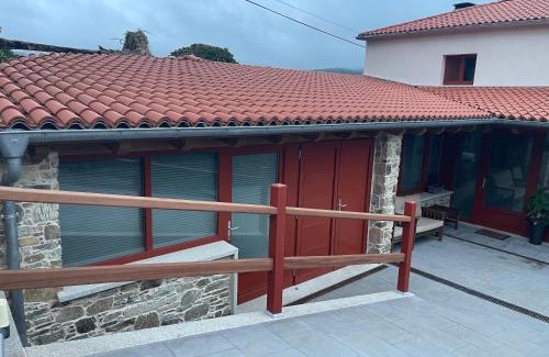 Toques House | Discover Casa do Crego: Oceanfront Bliss Awaits