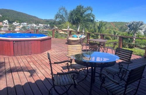 Capitolio House | Unforgettable Casa do Deck with Ocean View & Pool Access