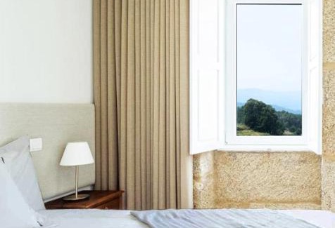 Riba de Mouro House | Casa do Desassossego: Oceanfront Retreat with Pool & Spa