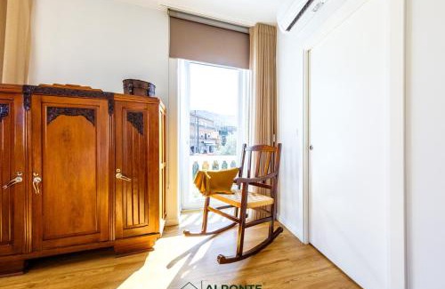 Riba de Mouro House | Casa do Desassossego: Oceanfront Retreat with Pool & Spa