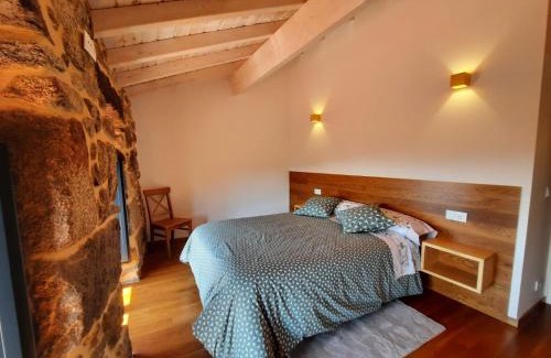 Lobios House | Discover CASA DO EIRÓ: Family-Friendly with Hot Tub