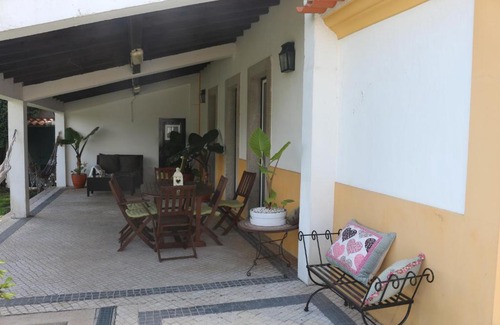 Eixo Villa | Discover Casa do Eixo: 4-Star Haven with Pool & Pet-Friendly