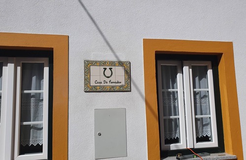 Macao House | Family-Friendly Retreat at Casa do Ferrador - Mação