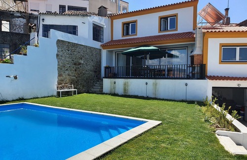 Macao House | Family-Friendly Retreat at Casa do Ferrador - Mação