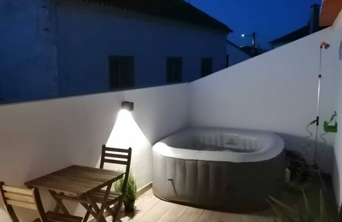Cartaxo House | Cozy Casa do Ferreiro - Perfect for Families of Three