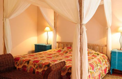 Rio Maior House | Discover Casa Do Foral: Family-Friendly with Pool Access