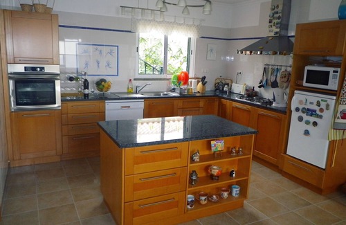 Estreito da Calheta House | Beautiful Casa do Gabriel with Ocean View and Pool Access