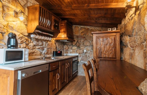 Celorico de Basto Apartment | Explore Casa do Guardião do Castelo - Family-Friendly Retreat