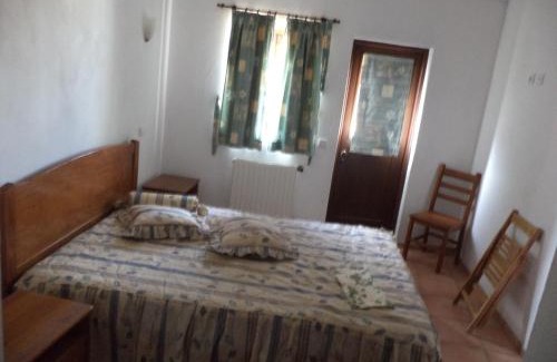Barao de Sao Joao House | Pet-Friendly Getaway at Casa do João - Family Approved Stay
