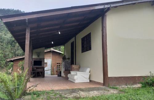 Alfredo Wagner House | casa do lago