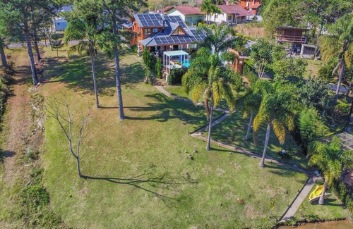 Rio dos Cedros Villa | Discover Casa Do Lago Pinhal - Family-Friendly Retreat