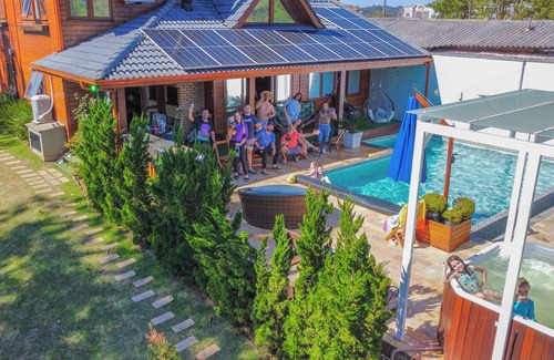 Rio dos Cedros Villa | Discover Casa Do Lago Pinhal - Family-Friendly Retreat