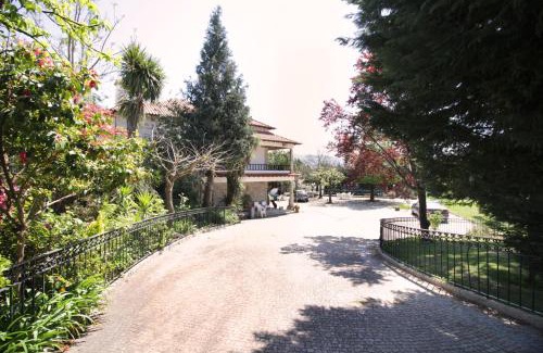 Amares House | Discover Casa do Lago: Oceanfront Retreat with Pool & Dining