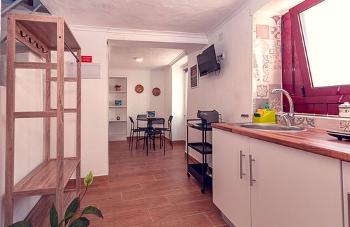 Portalegre House | Discover Comfort at Casa do Largo - Central Village Escape