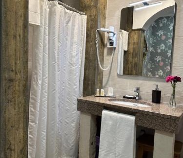 Golega Hotel | Discover Casa do Largo: Family-Friendly Retreat in Golegã