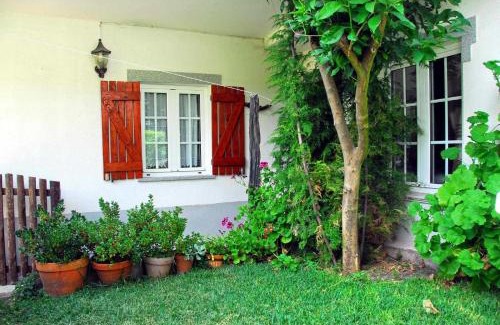 Valezim House | Oceanfront Casa do Limoeiro 1: Family-Friendly Retreat