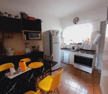 Casa Verde House | Family-Friendly Stay at Casa do Luis with Kitchen Facilities