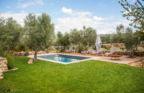 Trancoso House | Relax at Casa do Manel: Pet-Friendly Oasis with Pool