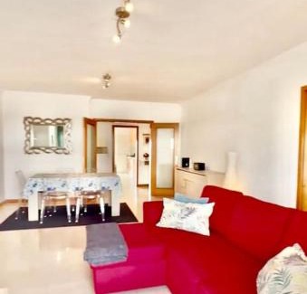 Gambelas Apartment | Welcoming Casa do Mar Faro: Pet-Friendly Retreat Rated 9.5