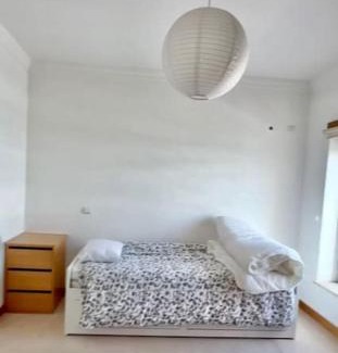 Gambelas Apartment | Welcoming Casa do Mar Faro: Pet-Friendly Retreat Rated 9.5