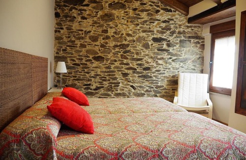 As Nogais House | Family-Friendly Retreat at Casa do Meson - Guest Rated 8/10