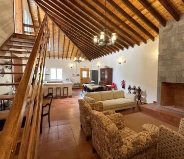 Faial Da Terra House | Family-Friendly Casa do Moinho with Top Guest Rating 9.1