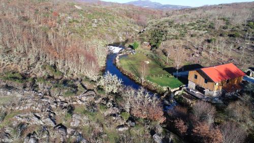 Montalegre e Padroso House | Child-Friendly Retreat at Casa do Moinho - 4-Star Excellence