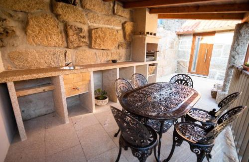 Mondim de Basto House | Delightful Casa do Morgado: 4-Star Guest Rated at 9.6