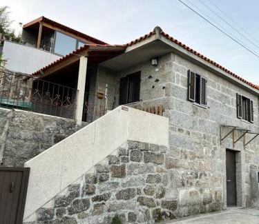 Baiao House | Pet-Friendly Casa d'Alicinha: Relax in Douro's Beauty