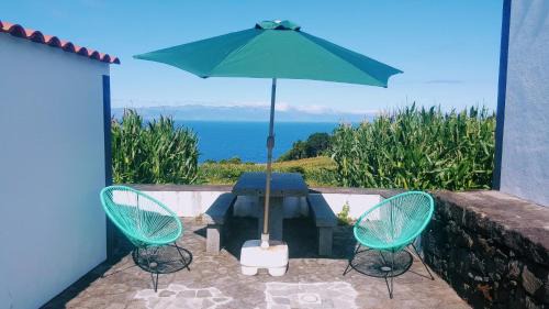 Sao Roque do Pico House | Pet-Friendly Retreat at Casa do Paim with Ocean Views