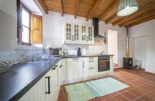 Aljezur House | Pet-Friendly Retreat at Casa do Pelourinho - Rated 9/10