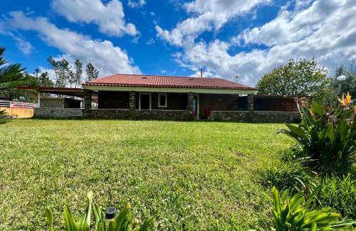 Olalhas House | Guest Rated 10/10: Family-Friendly Casa do Pinhal Retreat