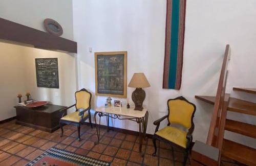 Petropolis House | Family-Friendly Retreat at Casa do Pintor with Hot Tub