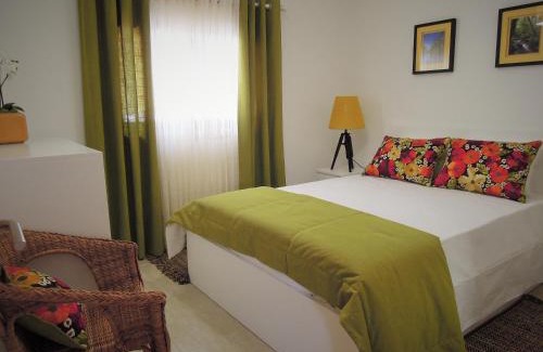 Albergaria-a-Velha House | Family-Friendly Stay at Casa do Professor with Pet Amenities