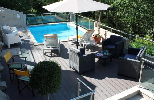 Calheiros House | Oceanfront Casa do Progo: Pet-Friendly Retreat with Pool