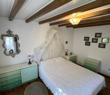 Porto de Mos House | Discover Casa do Largo: Pet-Friendly Getaway with Hot Tub