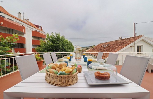 Sao Martinho do Porto House | Unforgettable Stays at Casa do Terraço with Ocean Views