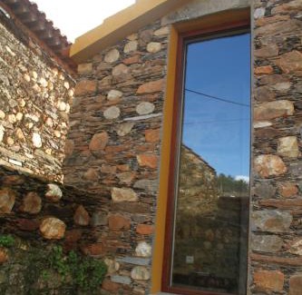 Janeiro de Cima House | Pet-Friendly Casa Do Quelho: Rated 9.2/10 for Families
