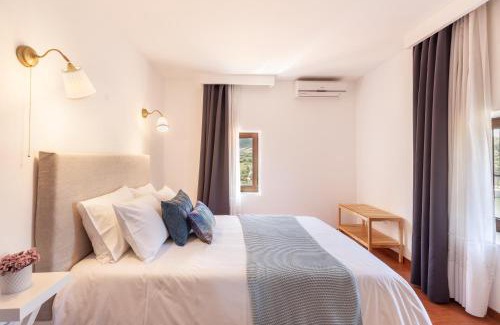 Bitetos House | Oceanfront Comfort at Casa do Rio - Guest Rated 9.8