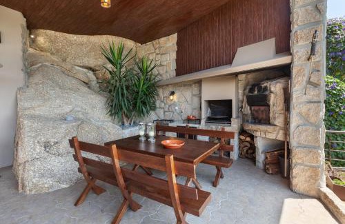 Bitetos House | Oceanfront Comfort at Casa do Rio - Guest Rated 9.8