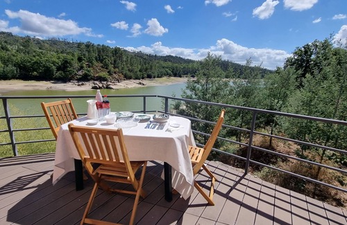 Tondela Cottage | Family-Friendly Retreat at Casa do Rio with Full Kitchen