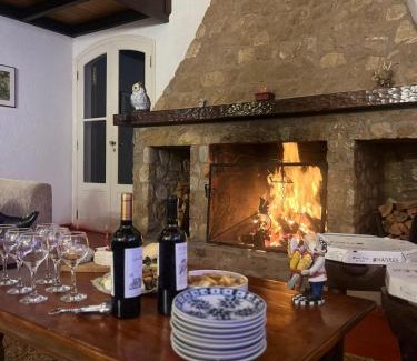 Monte Verde House | Inviting Stay at Casa Do Sol Nascente - Child Friendly Retreat