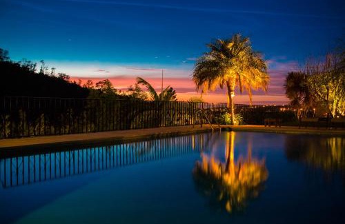 Sintra House | Discover Casa do Valle: Oceanfront Retreat with Pool Access