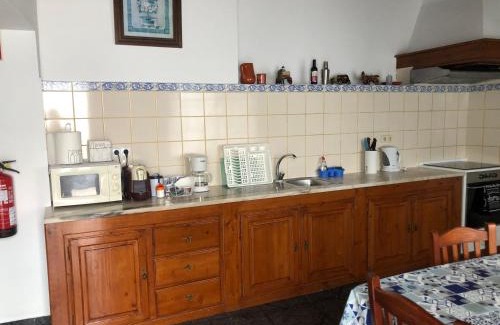 Faial Da Terra House | Discover Casa do Vermelho: Pet-Friendly Oceanfront Retreat