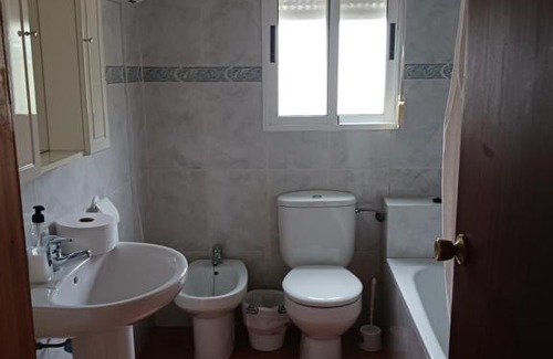 Jimera de Libar House | Family-Friendly Casa Don Julio with High Guest Ratings