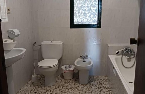 Jimera de Libar House | Family-Friendly Casa Don Julio with High Guest Ratings